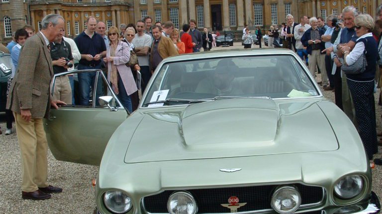 Nick's Aston winning 1st place at Blenheim Palace for the AMOC concours de elegance, 2006
