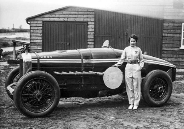 Kay Petre with her V-12 Delage
