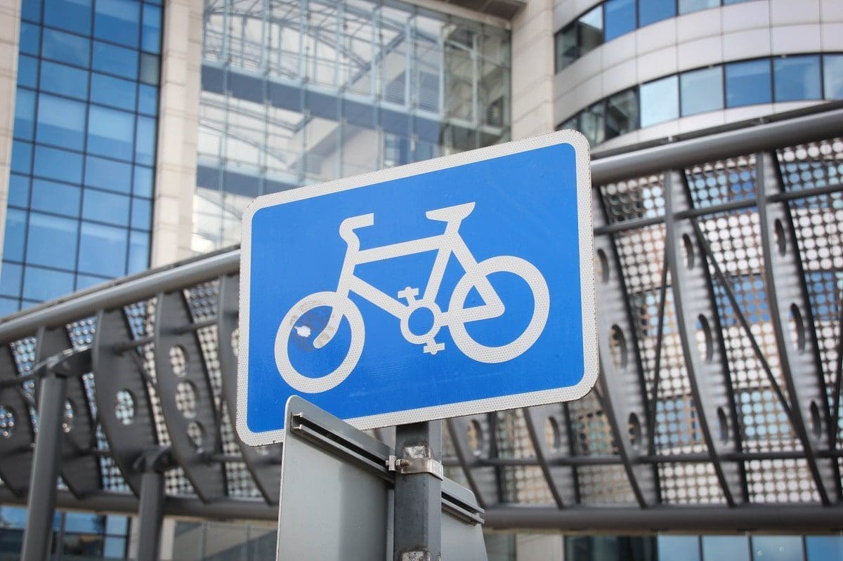 Highway Code changes give priority to cyclists and walkers