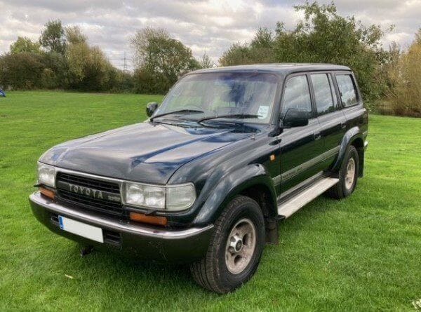 Front quarter image of Landcruiser with number plate removed