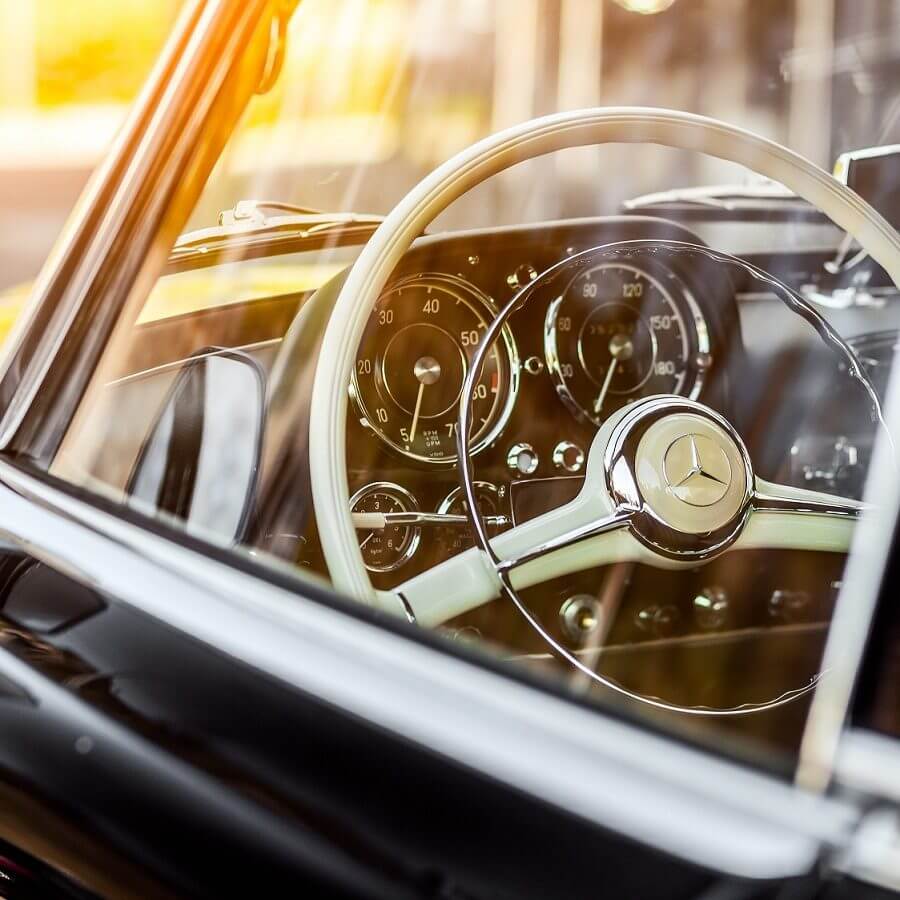 Classic Mercedes content illustration